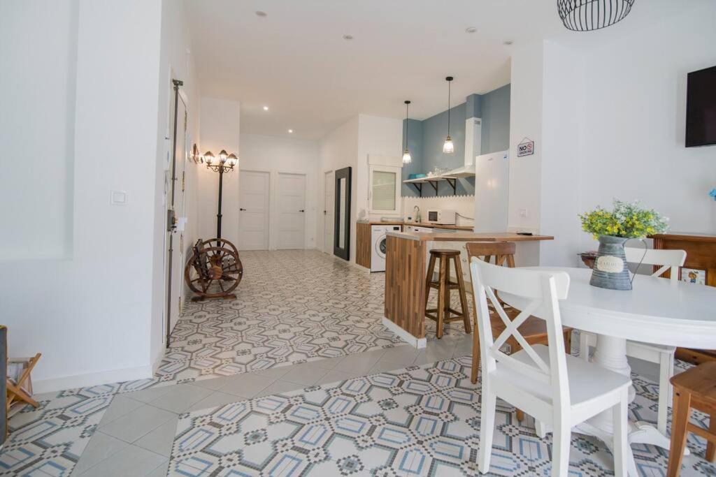 Cozy Flat In City Center Feel The Vibe Selfcheckin 瓦伦西亚 外观 照片